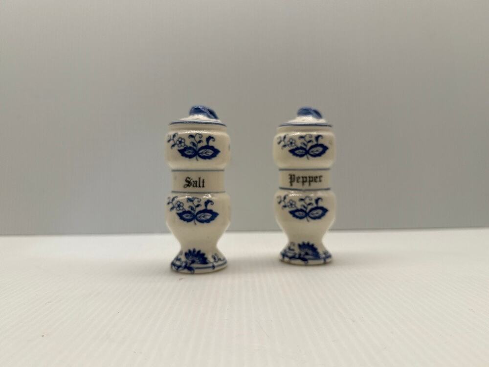 Vintage German Delft Blue Floral Onion Print Ceramic S&P Shakers - 1970s Japan